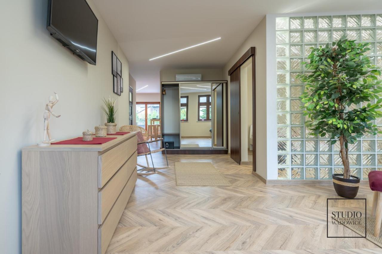 Apartament Karminowy Apartment Вадовице Екстериор снимка