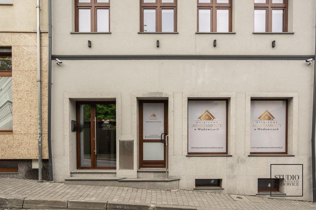 Apartament Karminowy Apartment Вадовице Екстериор снимка